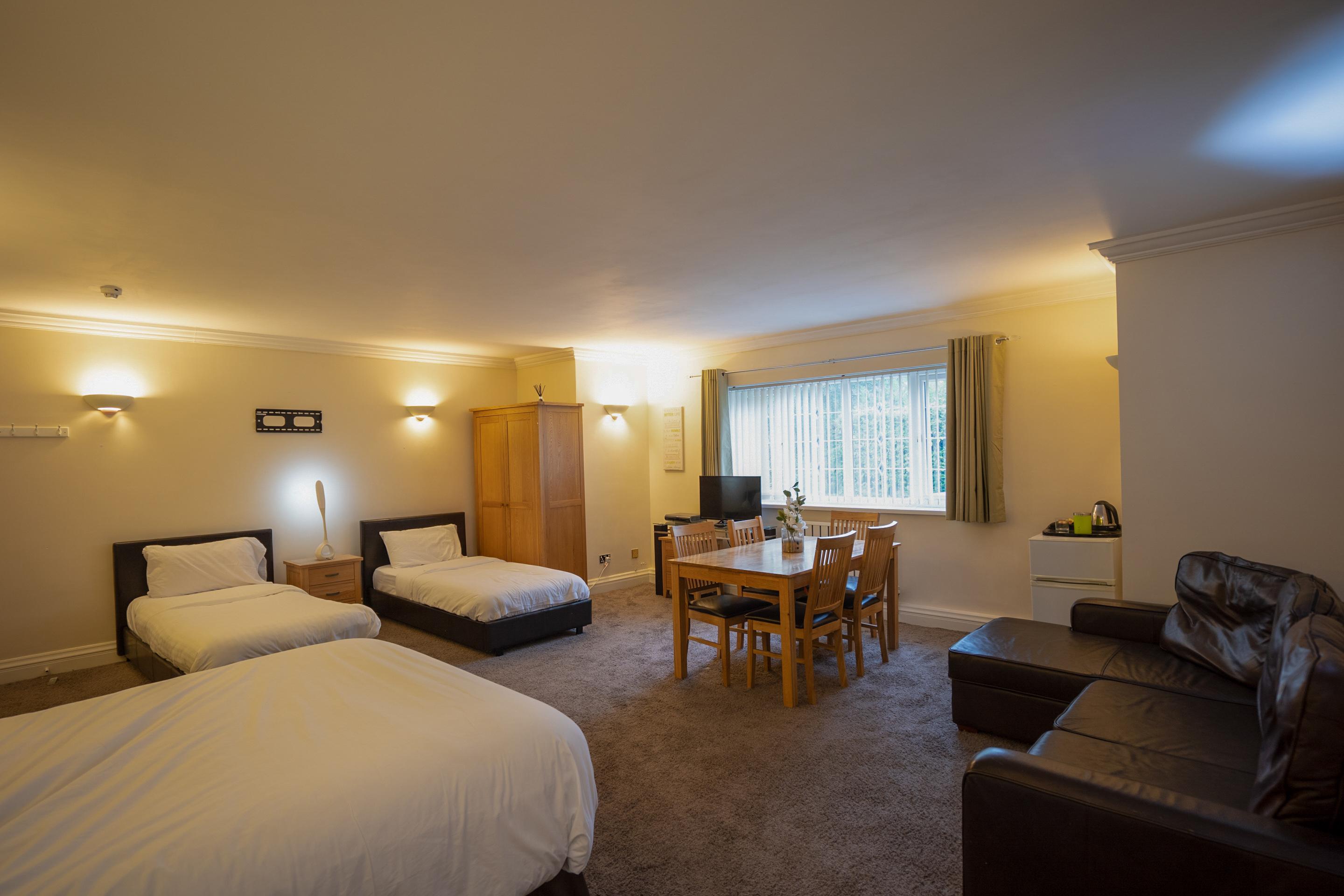 Oyo Oakcroft Guest House Manchester Airport Ringway Exteriör bild
