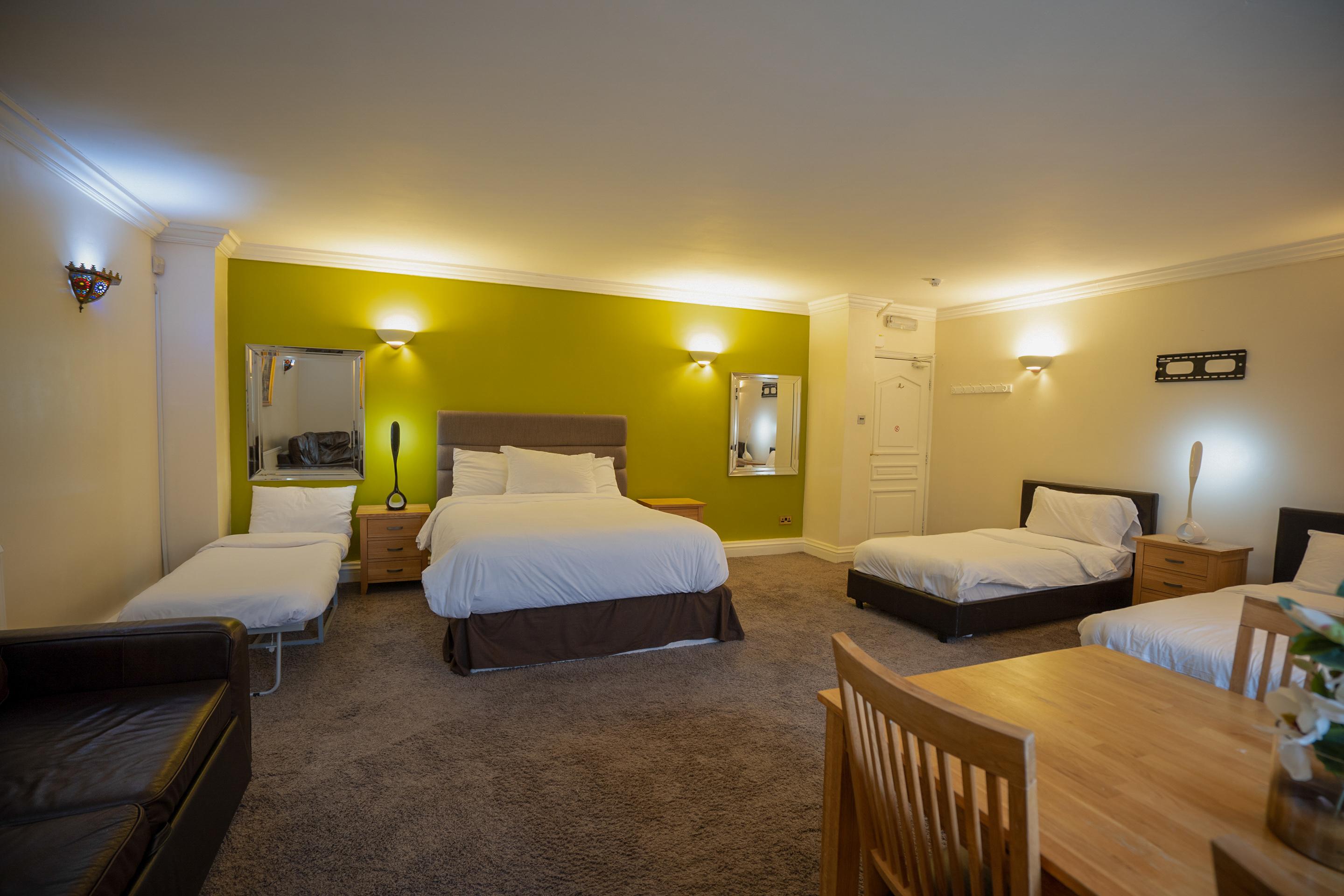 Oyo Oakcroft Guest House Manchester Airport Ringway Exteriör bild