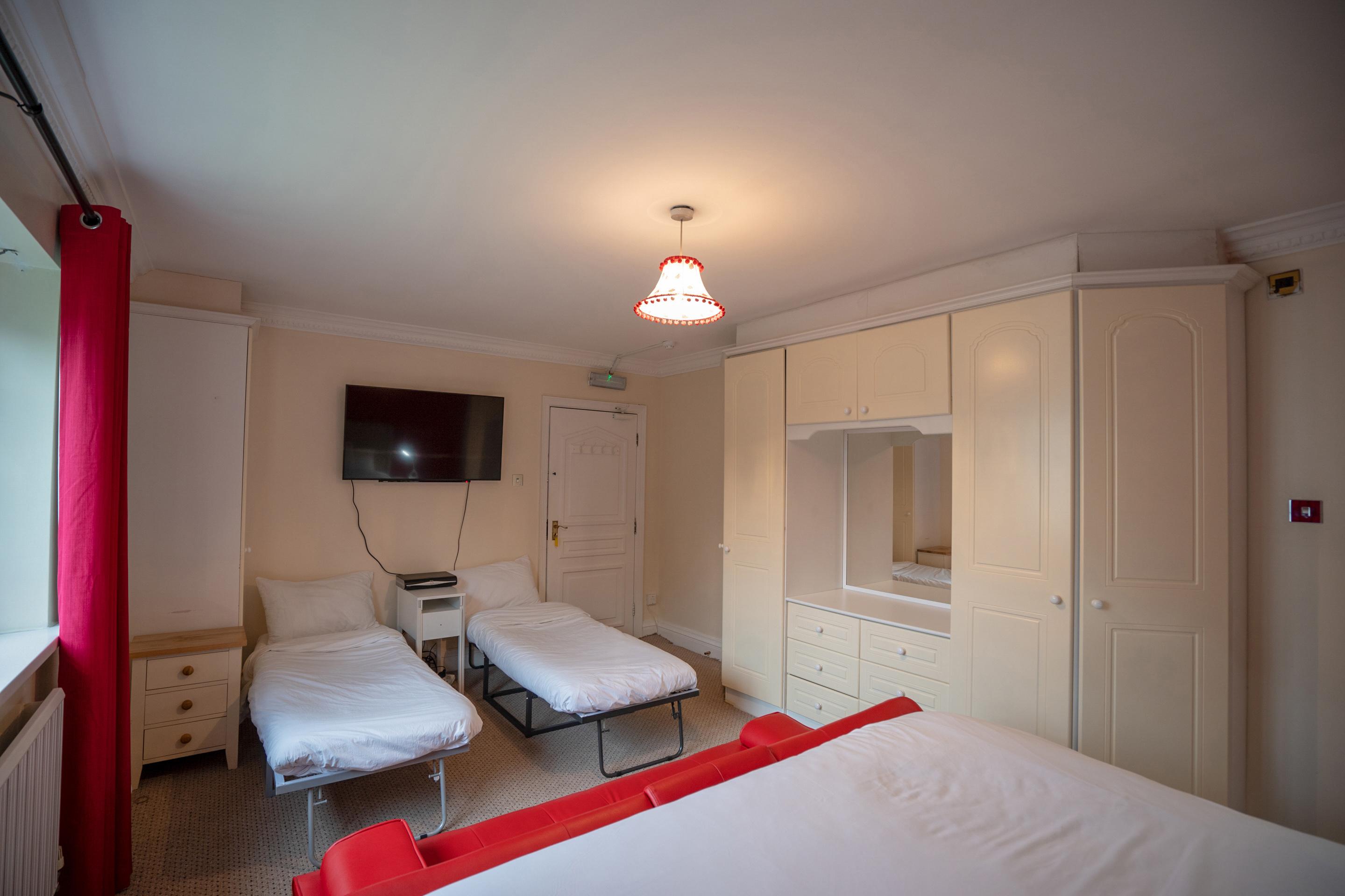 Oyo Oakcroft Guest House Manchester Airport Ringway Exteriör bild