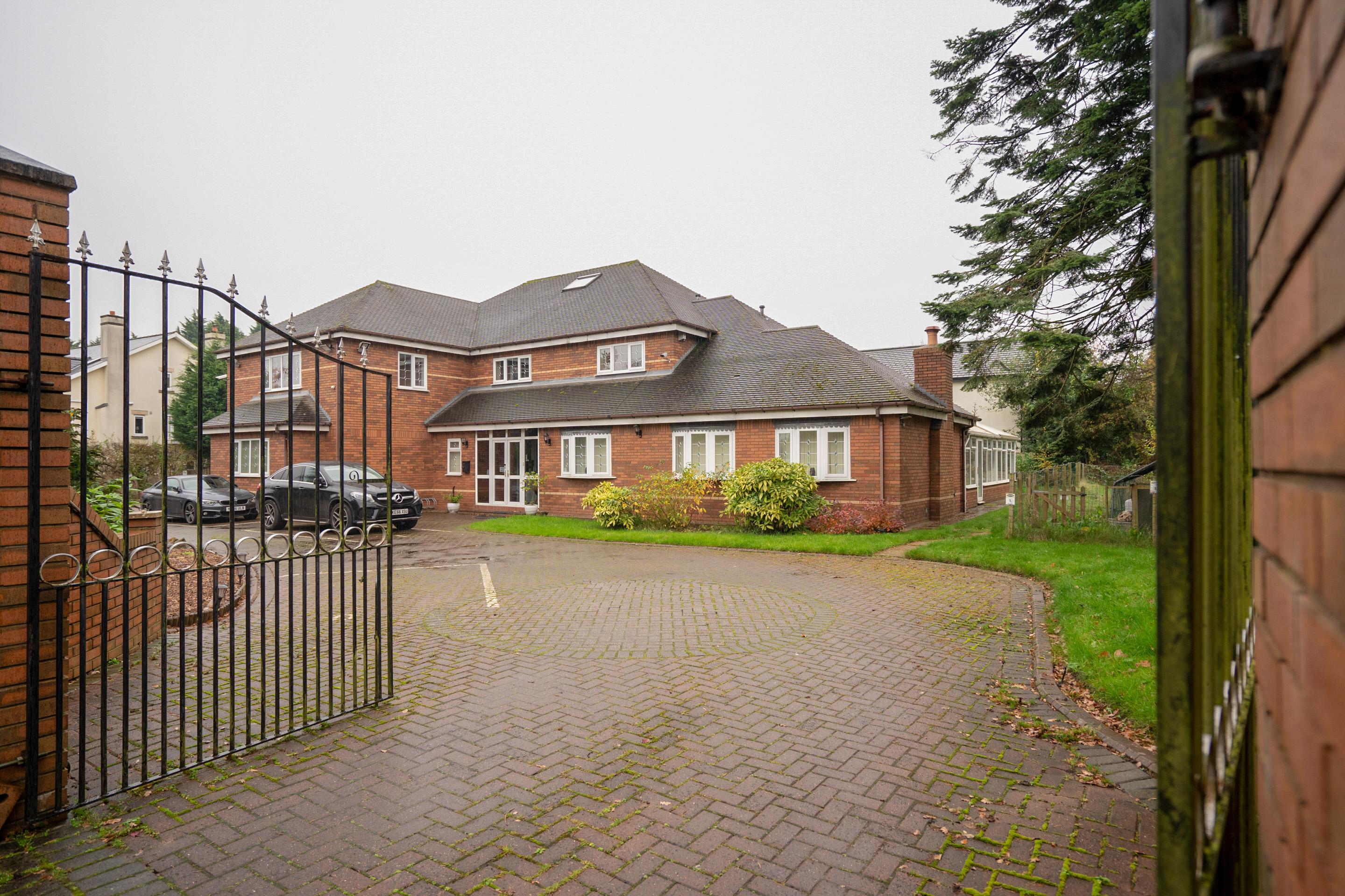 Oyo Oakcroft Guest House Manchester Airport Ringway Exteriör bild