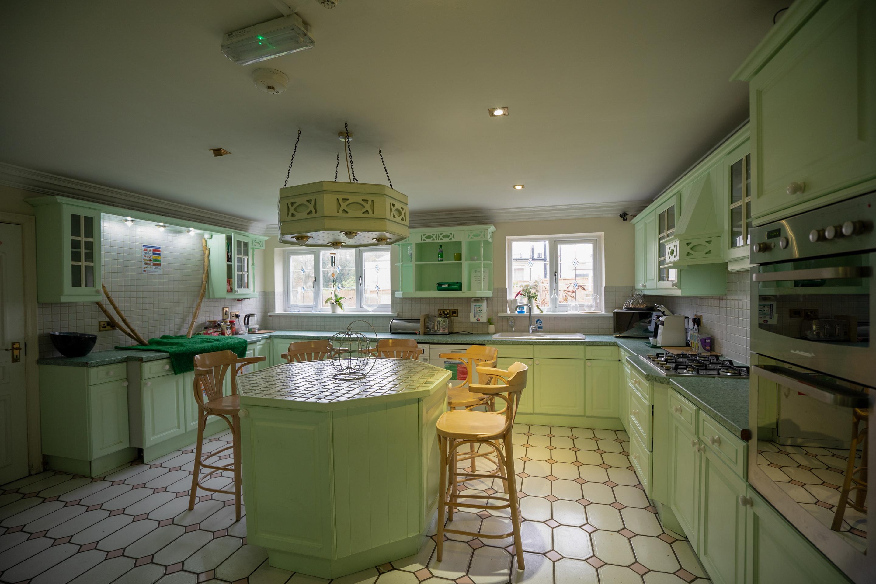 Oyo Oakcroft Guest House Manchester Airport Ringway Exteriör bild