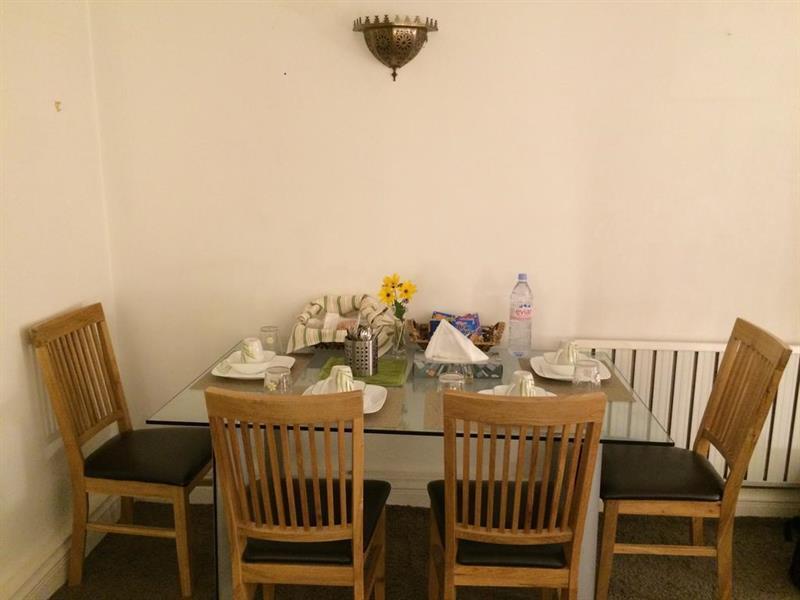 Oyo Oakcroft Guest House Manchester Airport Ringway Exteriör bild